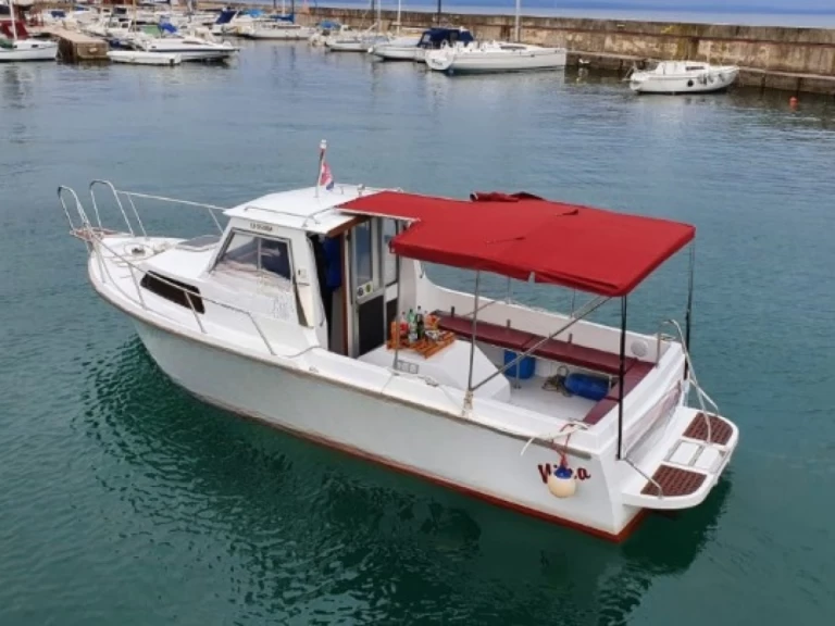 Motorboat for rent Opatija at the best price