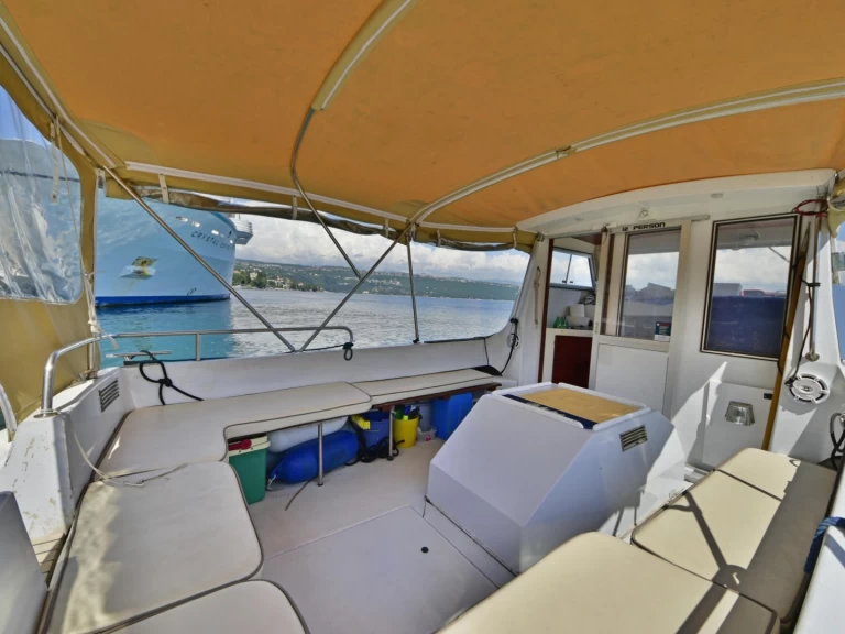 Yacht charter Opatija cheap Islander