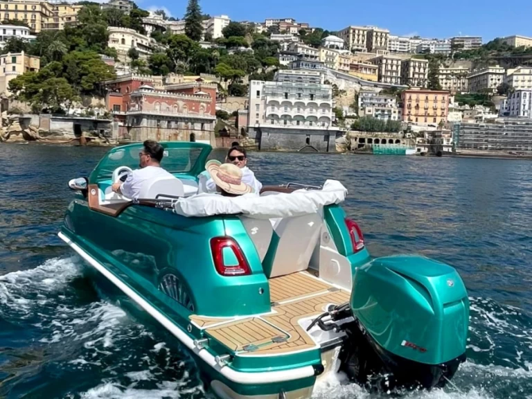 Yacht charter Naples cheap 500 VIP LOUNGE