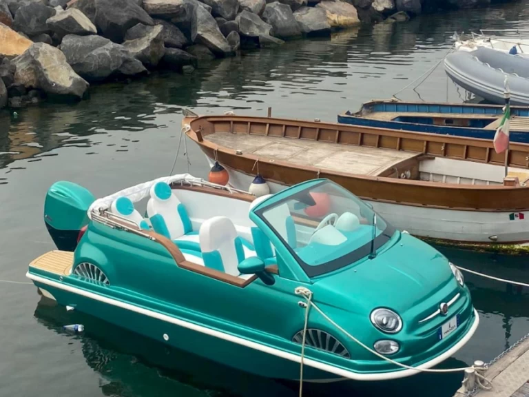 Motorboat rental in Naples - fiat 500 VIP LOUNGE