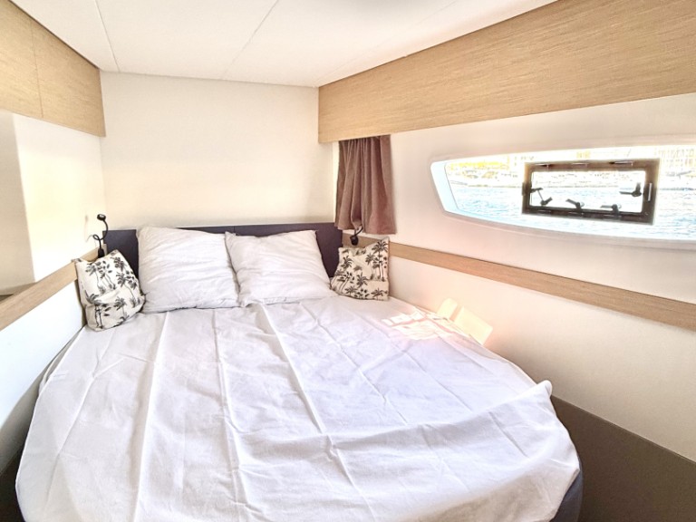 Fountaine Pajot Elba 45 in Marseille on SamBoat