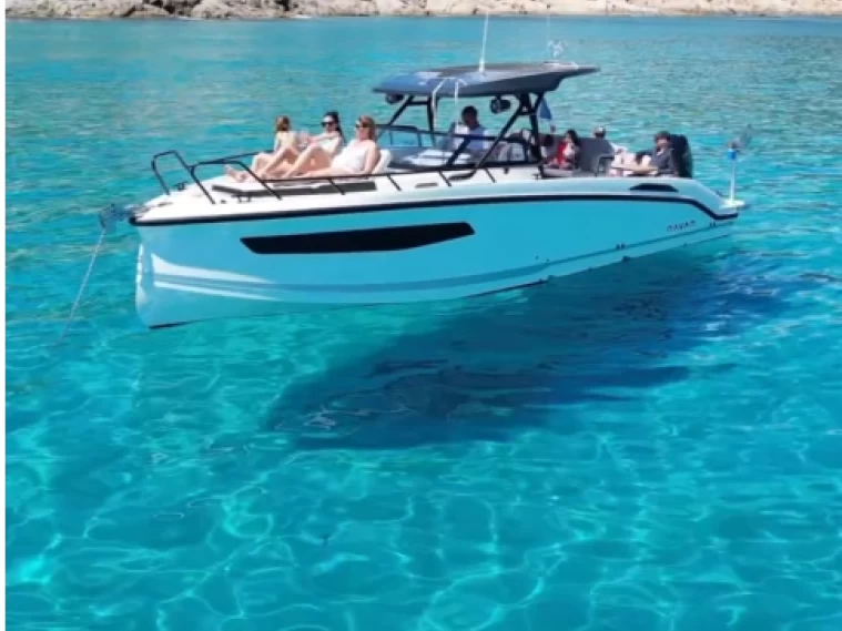 Bareboat Rental Motorboat Navan with a boat licence