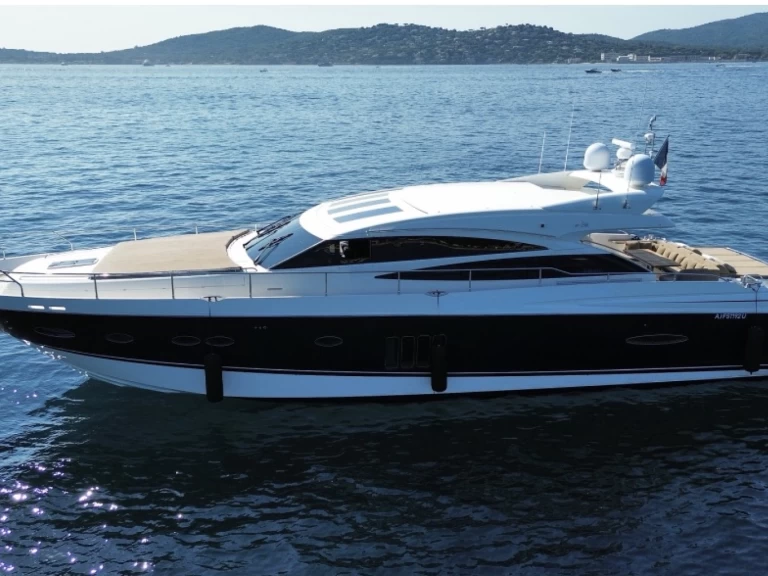 Princess Princess V78 in Saint-Tropez on SamBoat