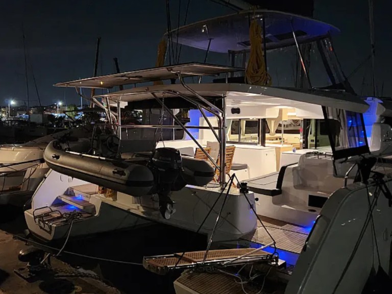 Boat rental Lagoon Lagoon 46 in Alimos on Samboat