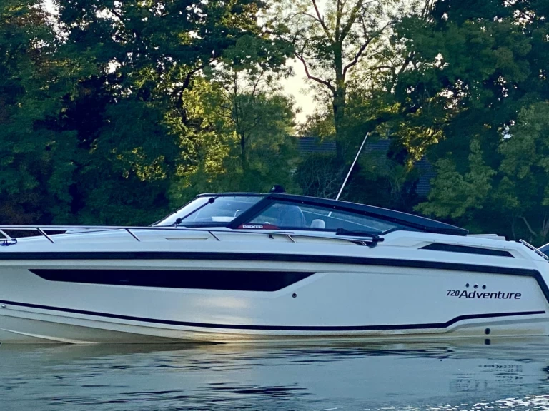 Motorboat for rent Paris at the best price