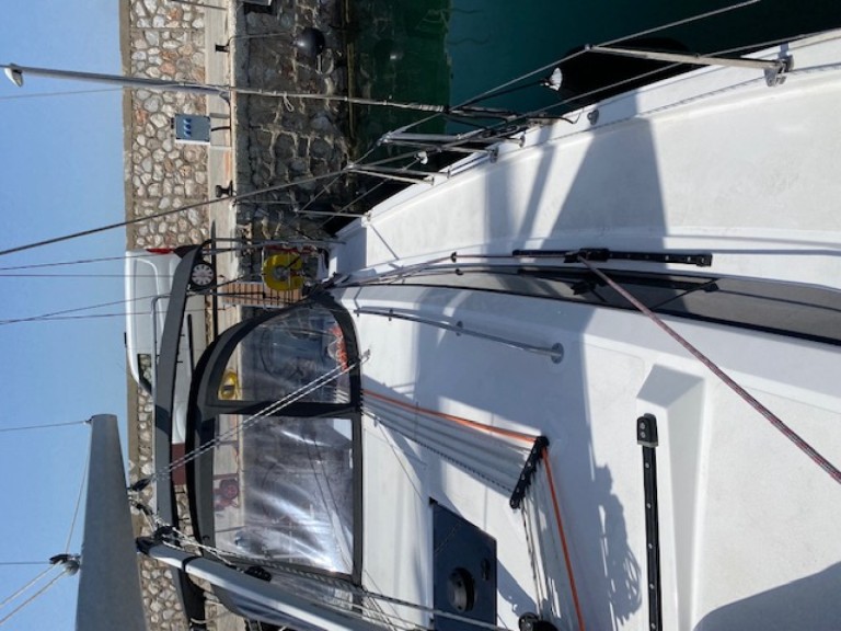 Bavaria Bavaria C42 charter bareboat or captained in  Alimos