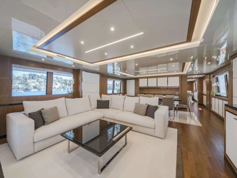 Ferronavale FIORENTE in Cannes on SamBoat