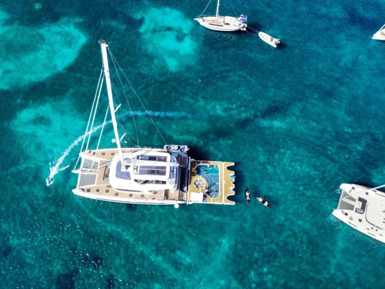 Luxury Yacht rental with or without captain Lagoon British Virgin Islands (BVI)