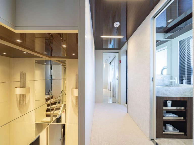 Yacht charter El Toro cheap ELYSIUM I