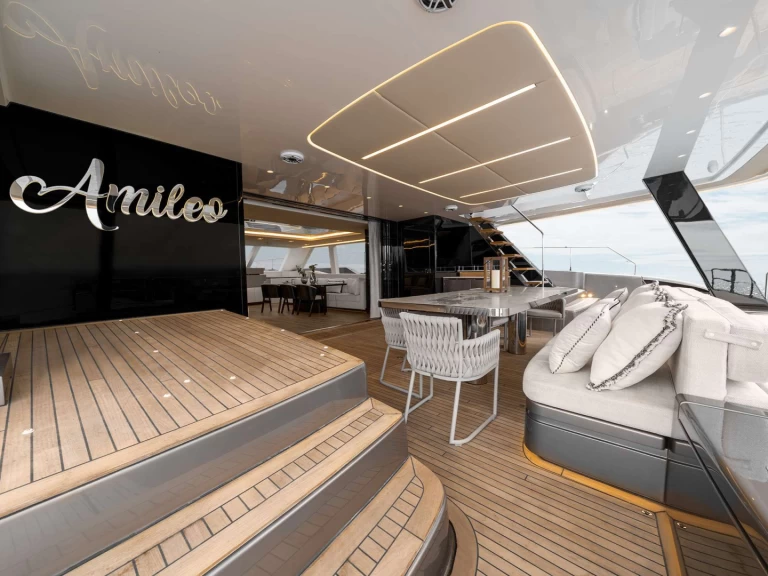 Luxury Yacht rental in Trogir - Sunreef AMILEO