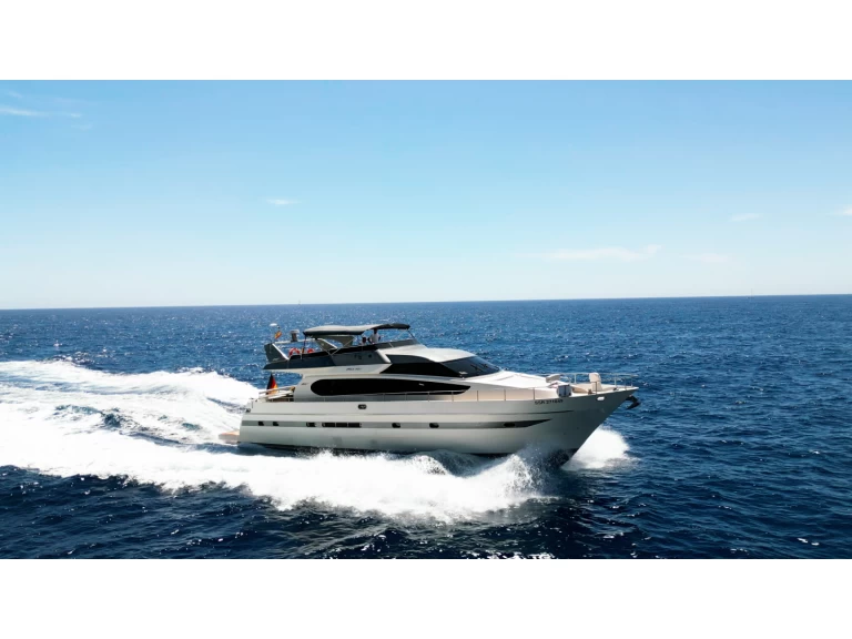 Luxury Yacht rental in Castellammare di Stabia - Monte Fino Monte Fino 70