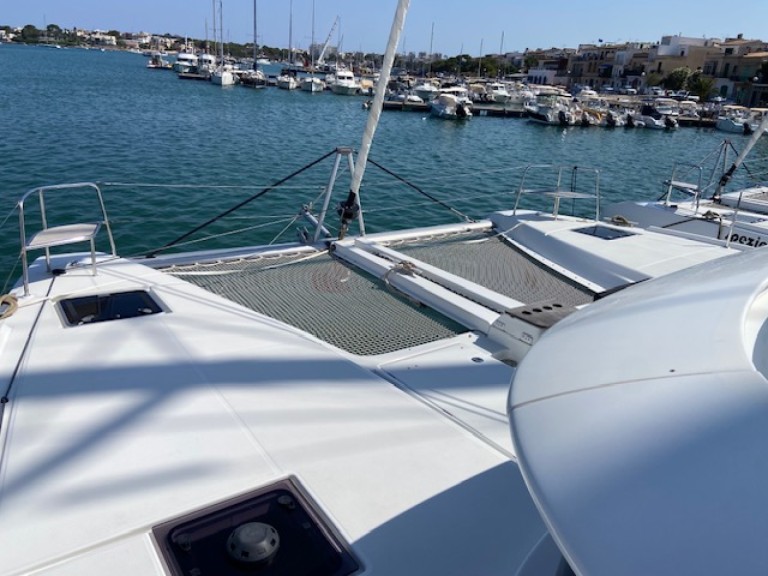Catamaran for rent Le Marin at the best price