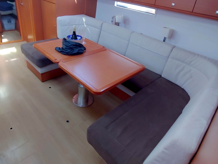 Bareboat Rental Sailboat Bavaria with a boat licence