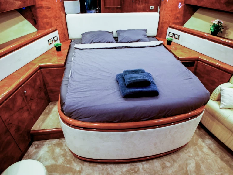 Boat rental Monte Fino Monte Fino 70 in Castellammare di Stabia on Samboat