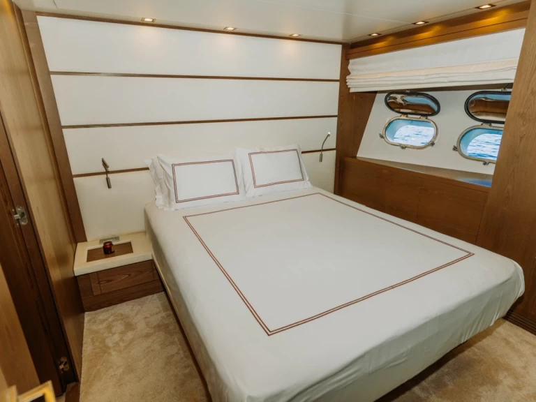 Sanlorenzo San Lorenzo 72 KUUM charter bareboat or captained in  Türkbükü