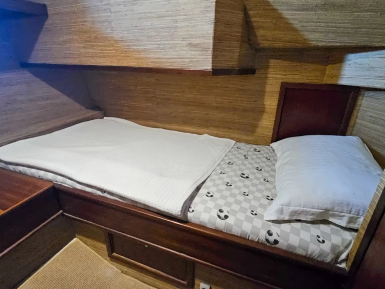 Motorboat rental with or without captain  Yalıkavak