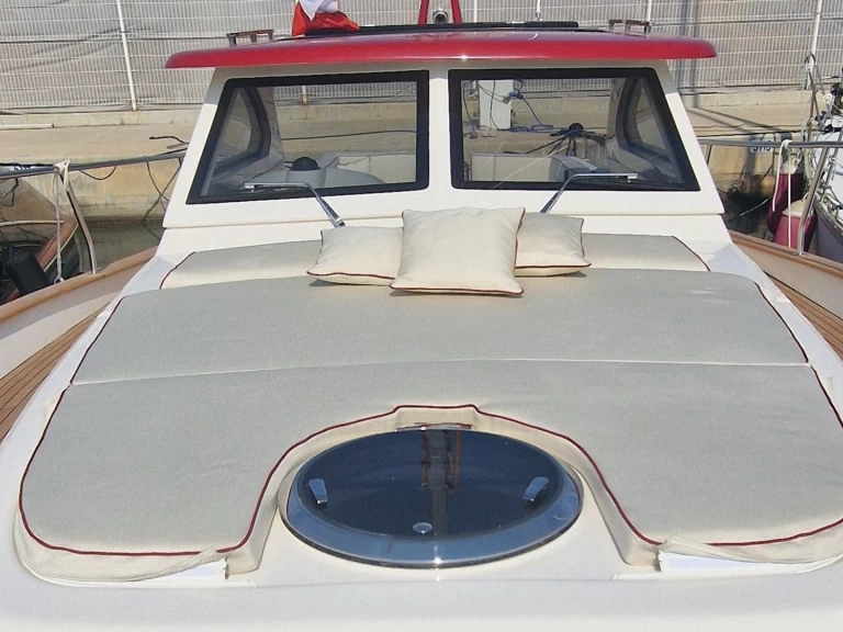 Gagliotta Lobster 35  in Golfe-Juan on SamBoat