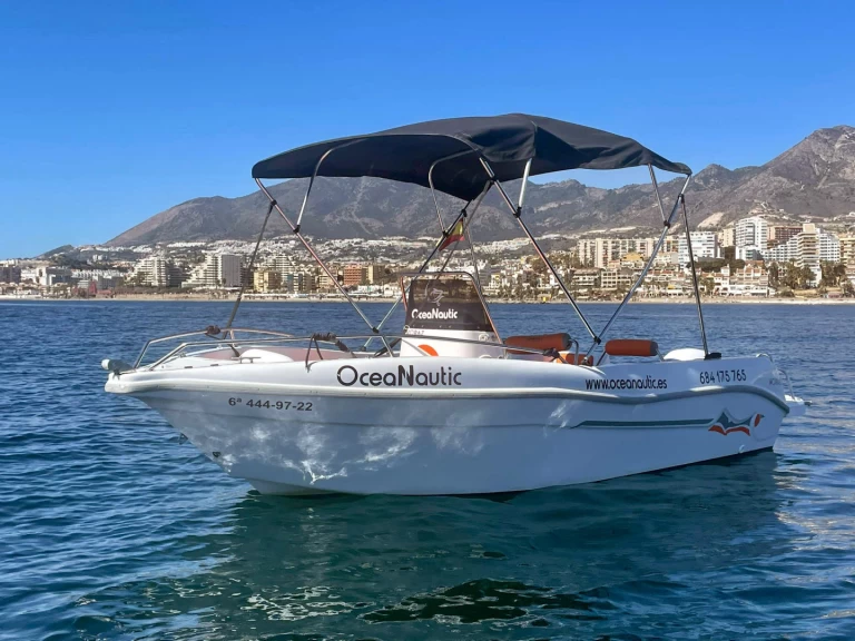 Motorboat for rent Puerto Deportivo de Lujo en Marbella at the best price