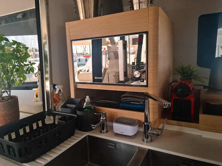 Yacht charter Préveza cheap Aura 51