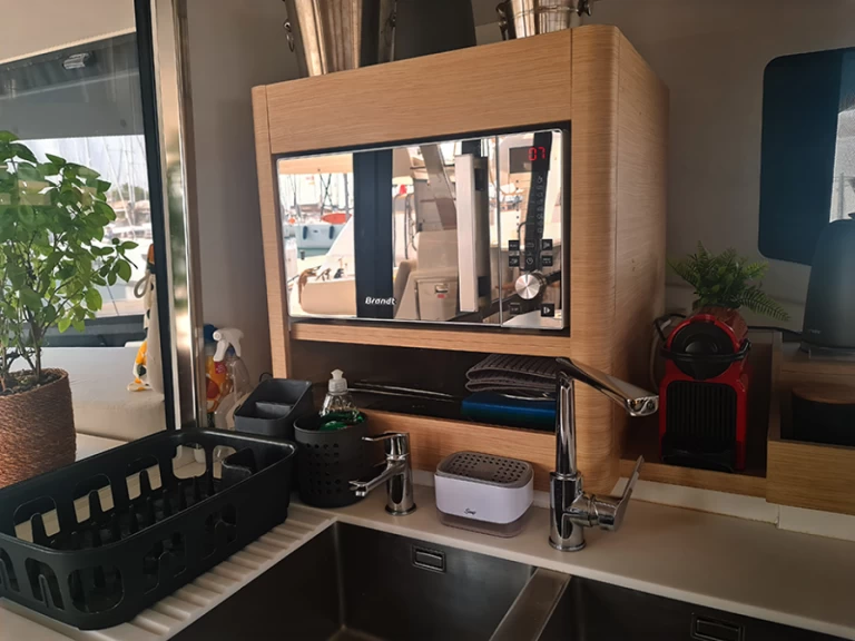 Yacht charter Préveza cheap Aura 51