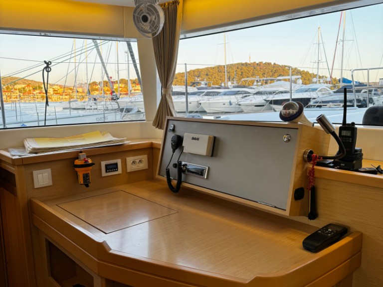 Lagoon Lagoon 450 F in Rogoznica on SamBoat