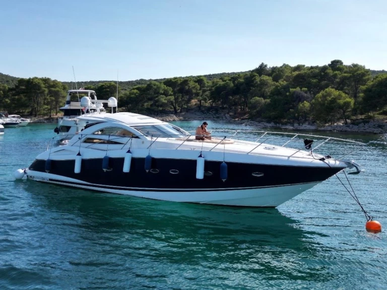 Motorboat rental with or without captain Sunseeker Rogoznica