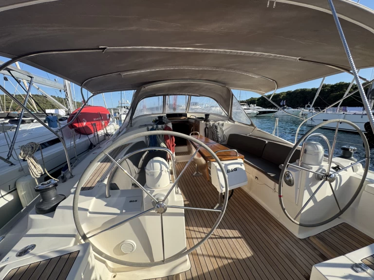 Sailboat rental in Rogoznica - Delphia Delphia 47