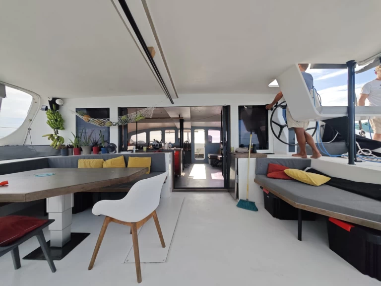 Catamaran rental in Raiatea - Oyacht Class6