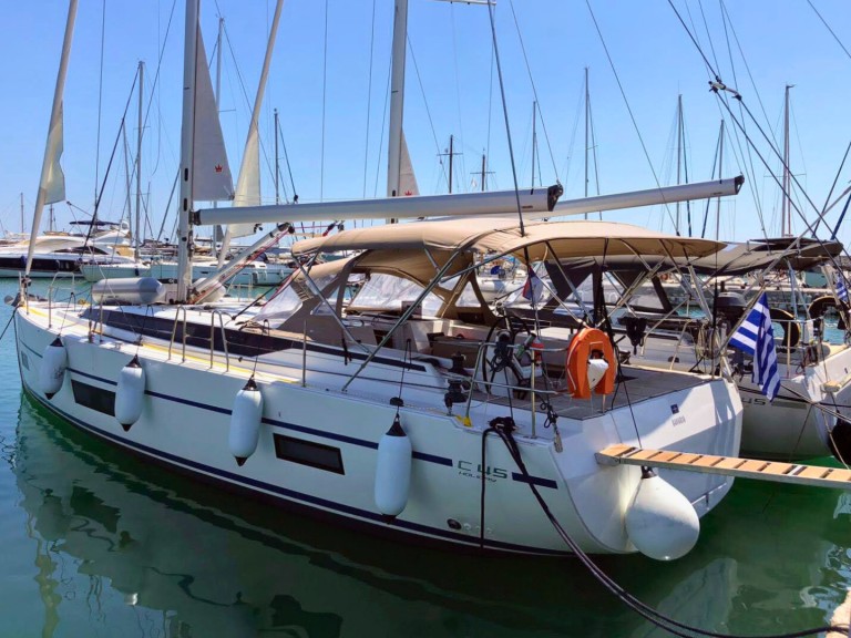 Rent a Bavaria Bavaria C45 Paros (Island)