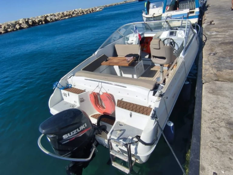 Motorboat for rent Marseille at the best price