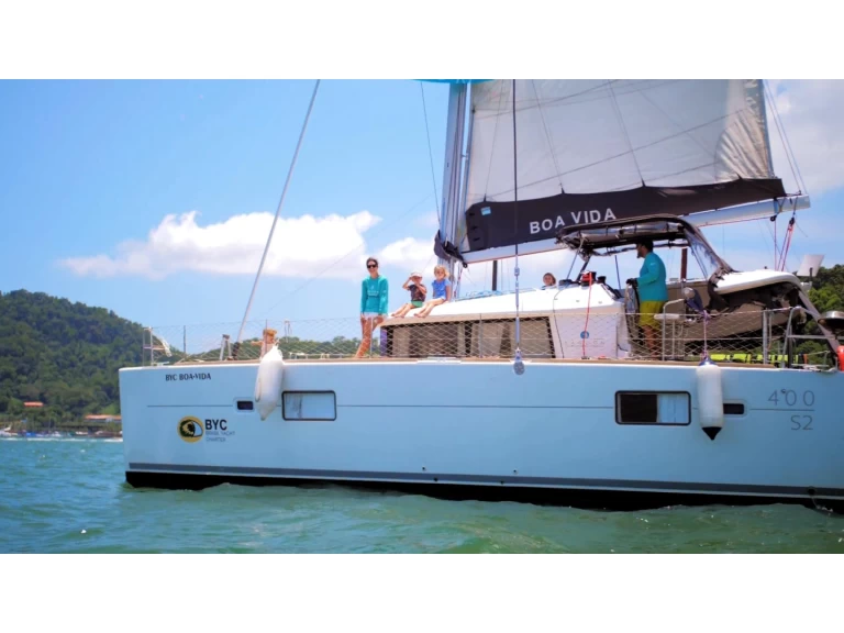 Catamaran for rent Verolme at the best price