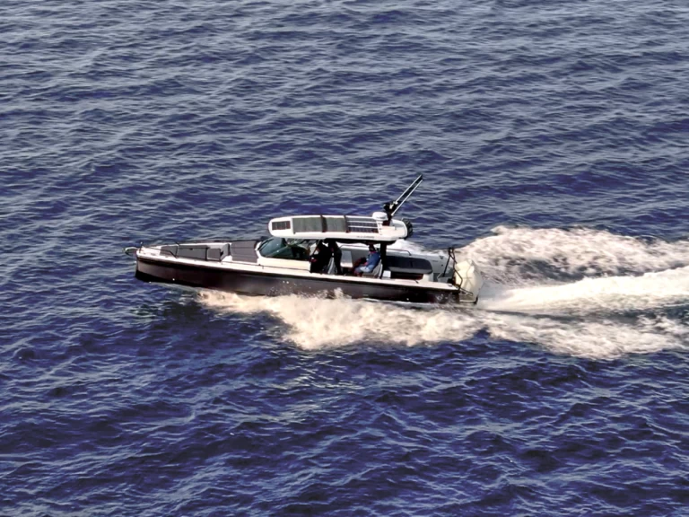 Motorboat rental in Paros (Island) - Axopar Axopar 37 Sun-Top