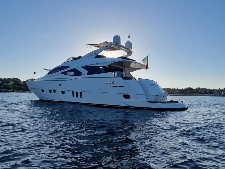 Evo Marine Deauville  Flybidge 76 charter bareboat or captained in  Loano