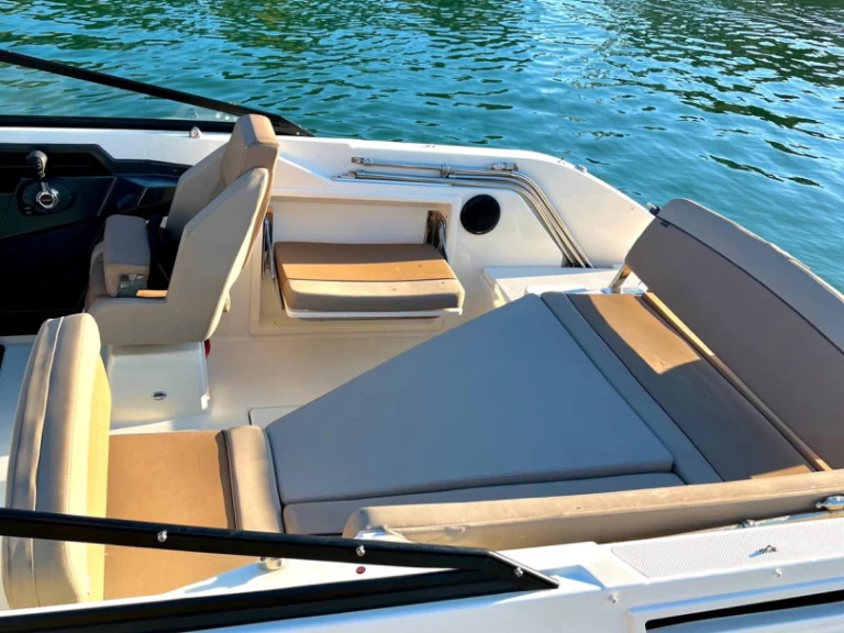 Motorboat rental in Marseille - Quicksilver Activ 675 Pack Sport