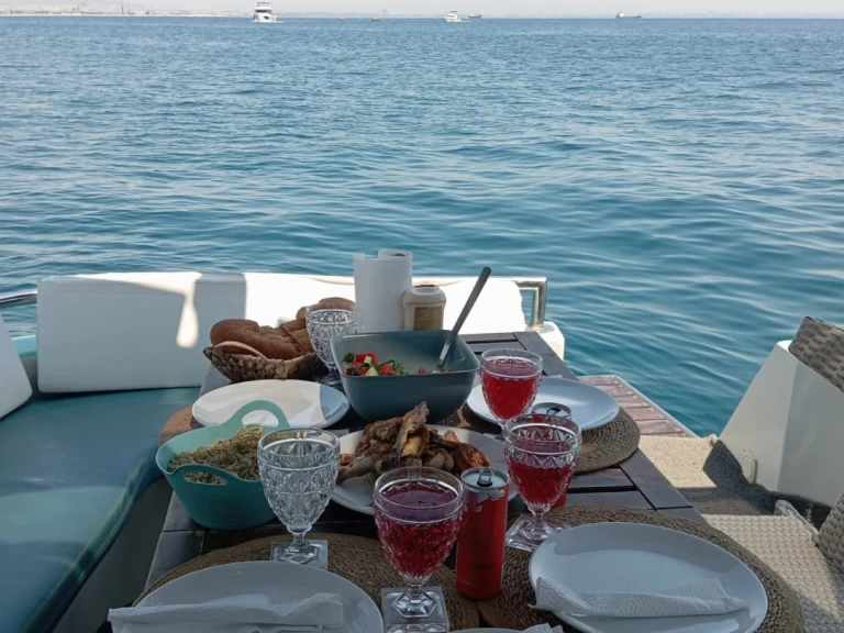 Yacht charter Antalya (City) cheap Princess 20 M