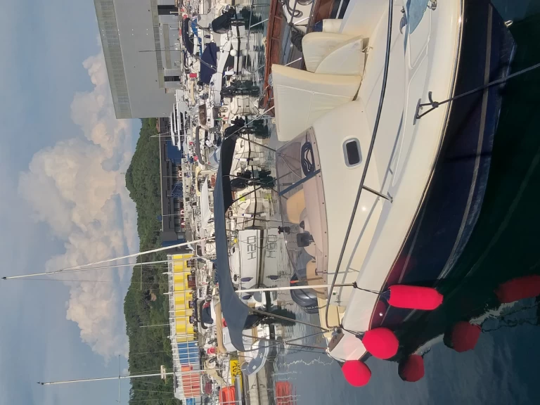 Rent a Jeanneau Cap Camarat 755 WA La Spezia