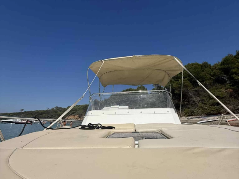 Bareboat Rental Motorboat Pacific Craft with a boat licence