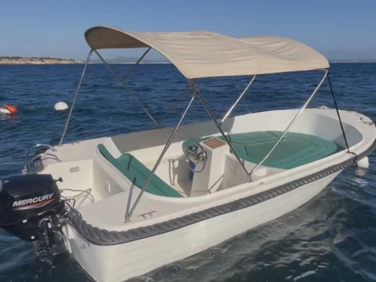 Motorboat for rent Palma de Mallorca at the best price