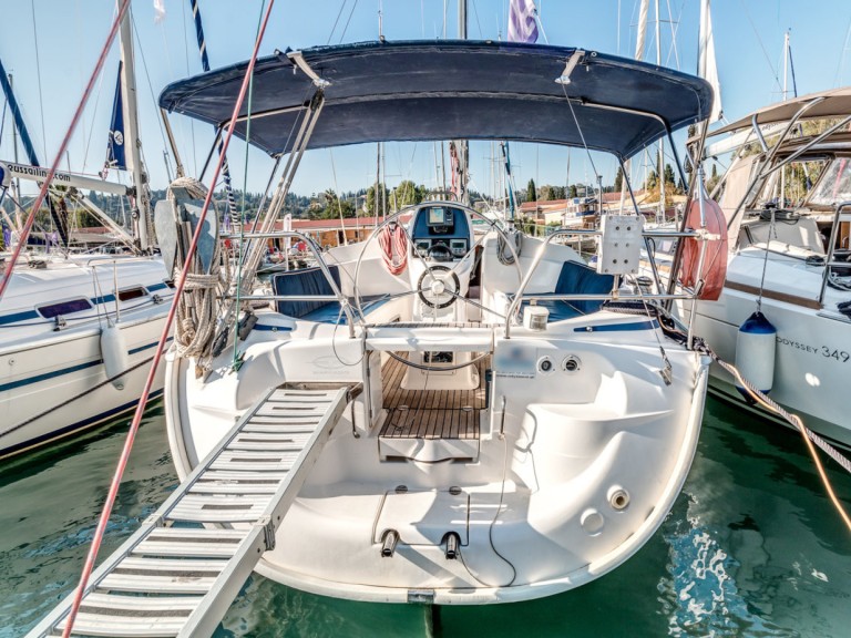 Sailboat for rent Gouvia at the best price