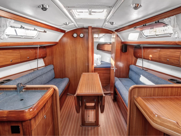 Bavaria Bavaria 32 charter bareboat or captained in  Gouvia