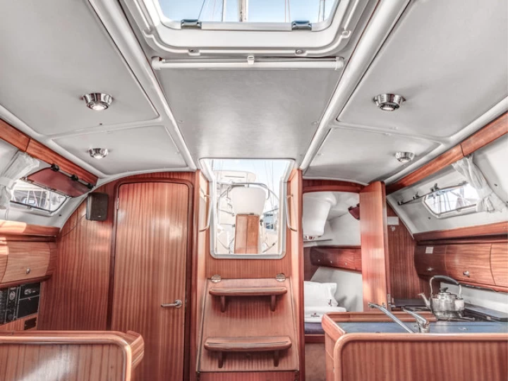 Rent a Bavaria Bavaria 32 Gouvia