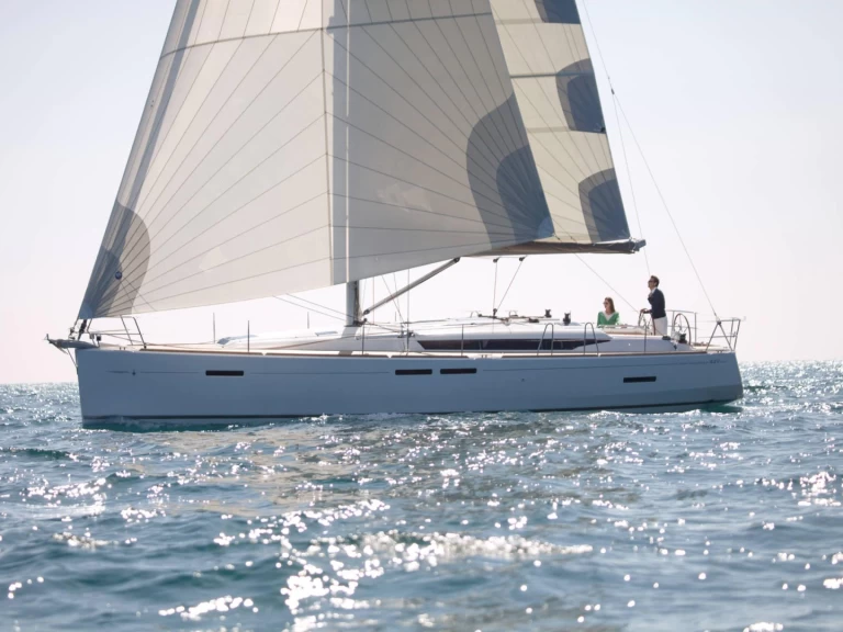Sailboat rental in Arzon - Jeanneau Sun Odyssey 449