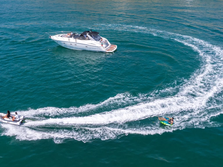 Yacht charter Vilamoura cheap Portofino 46