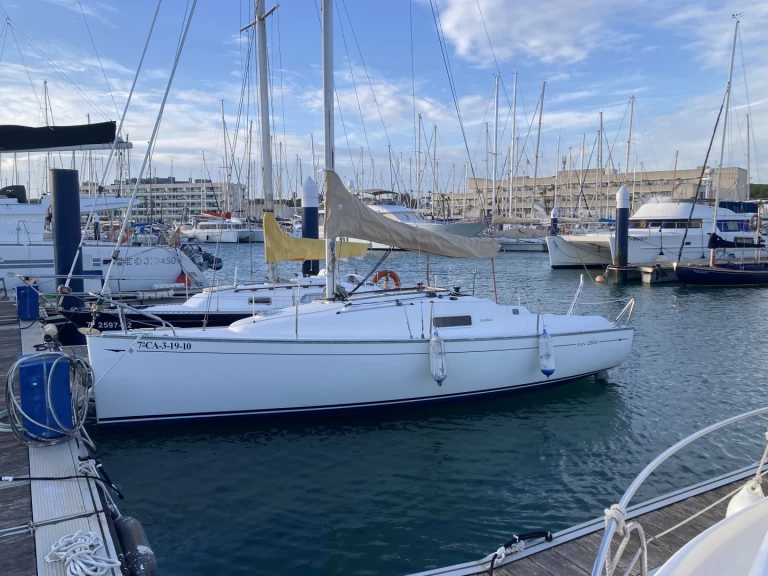 Sailboat for rent Cádiz at the best price