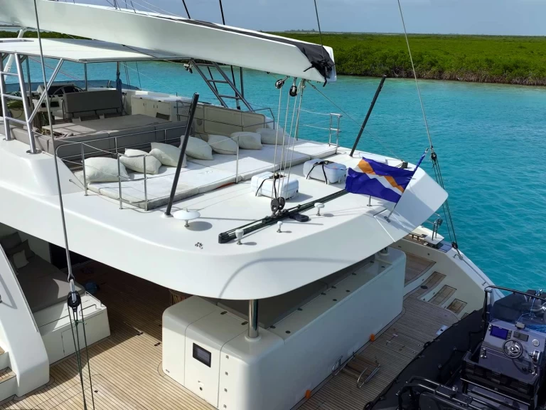 Luxury Yacht for rent Caribbean at the best price