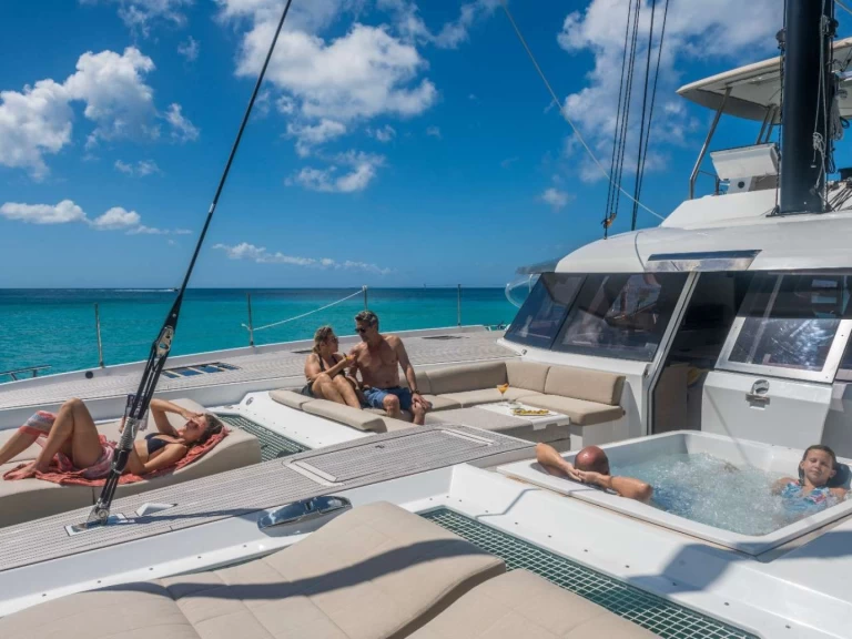 Luxury Yacht rental in British Virgin Islands (BVI) - Fountaine Pajot Azure