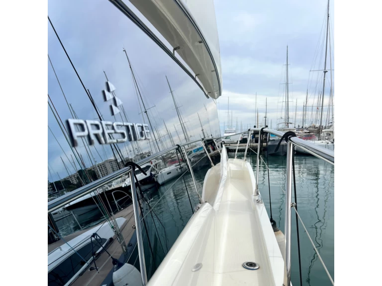 Motorboat rental with or without captain Prestige Palma de Mallorca
