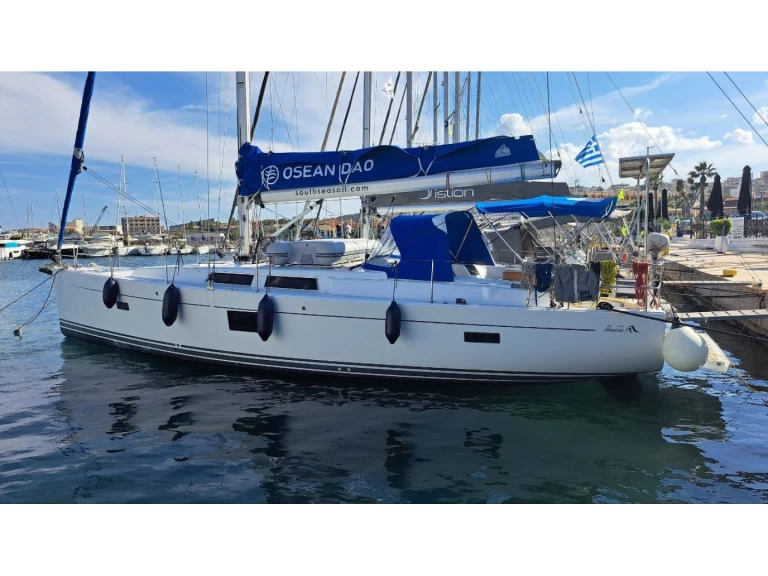Yacht charter Lávrio cheap Hanse 455