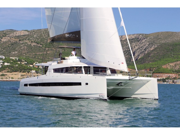 Catamaran rental in Capo d'Orlando - Bali Bali 5.4 italy