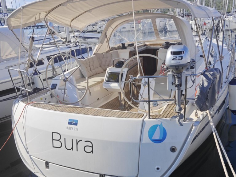 Boat rental Bavaria Cruiser 37 in Punat on Samboat